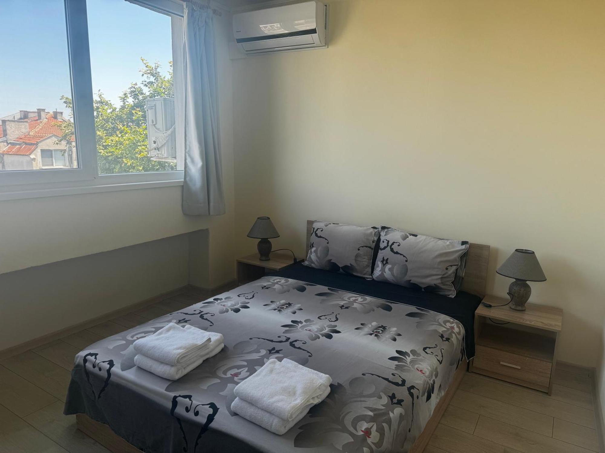 Avelov Art Apartment Burgas Exterior photo