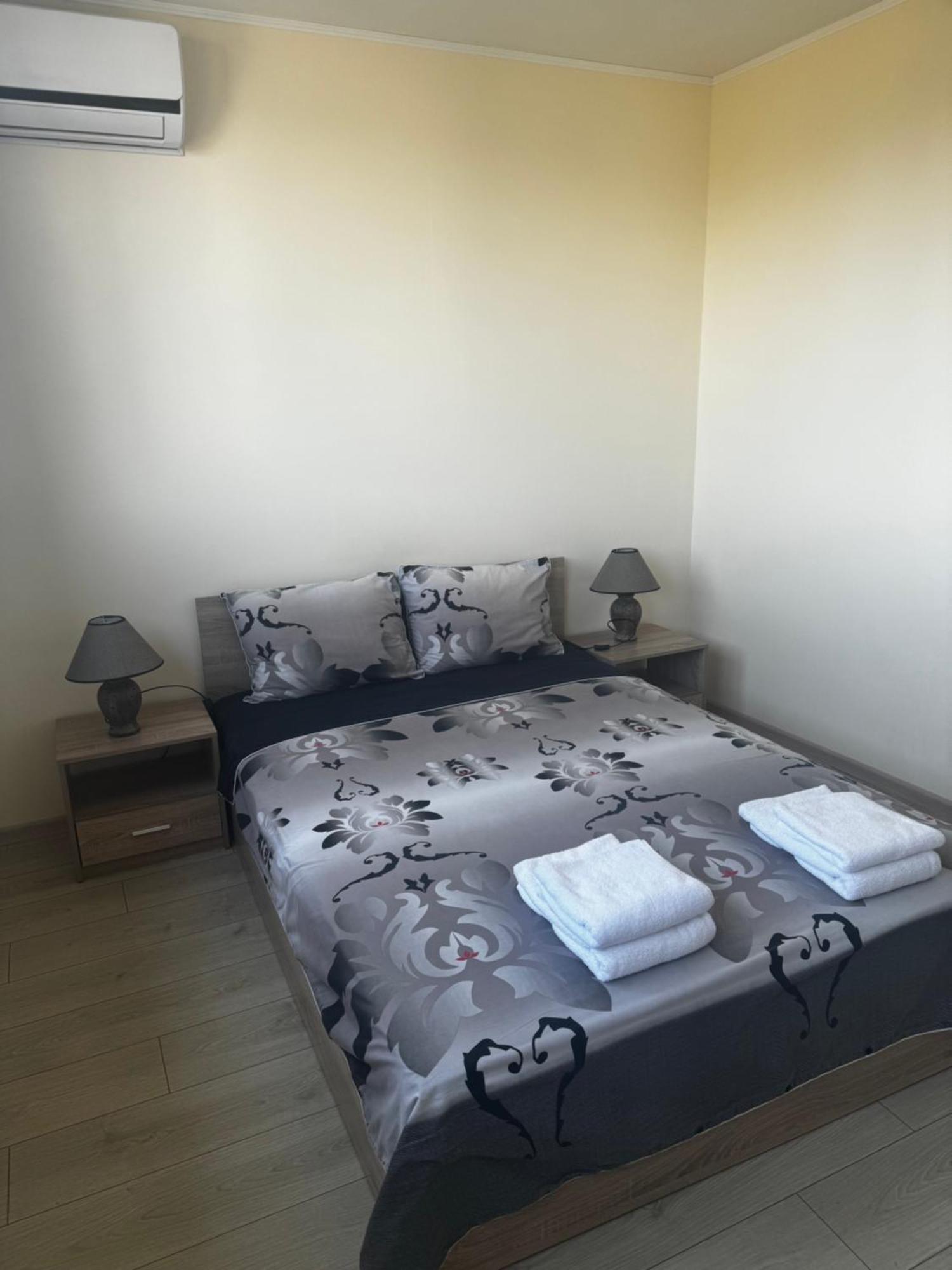 Avelov Art Apartment Burgas Exterior photo